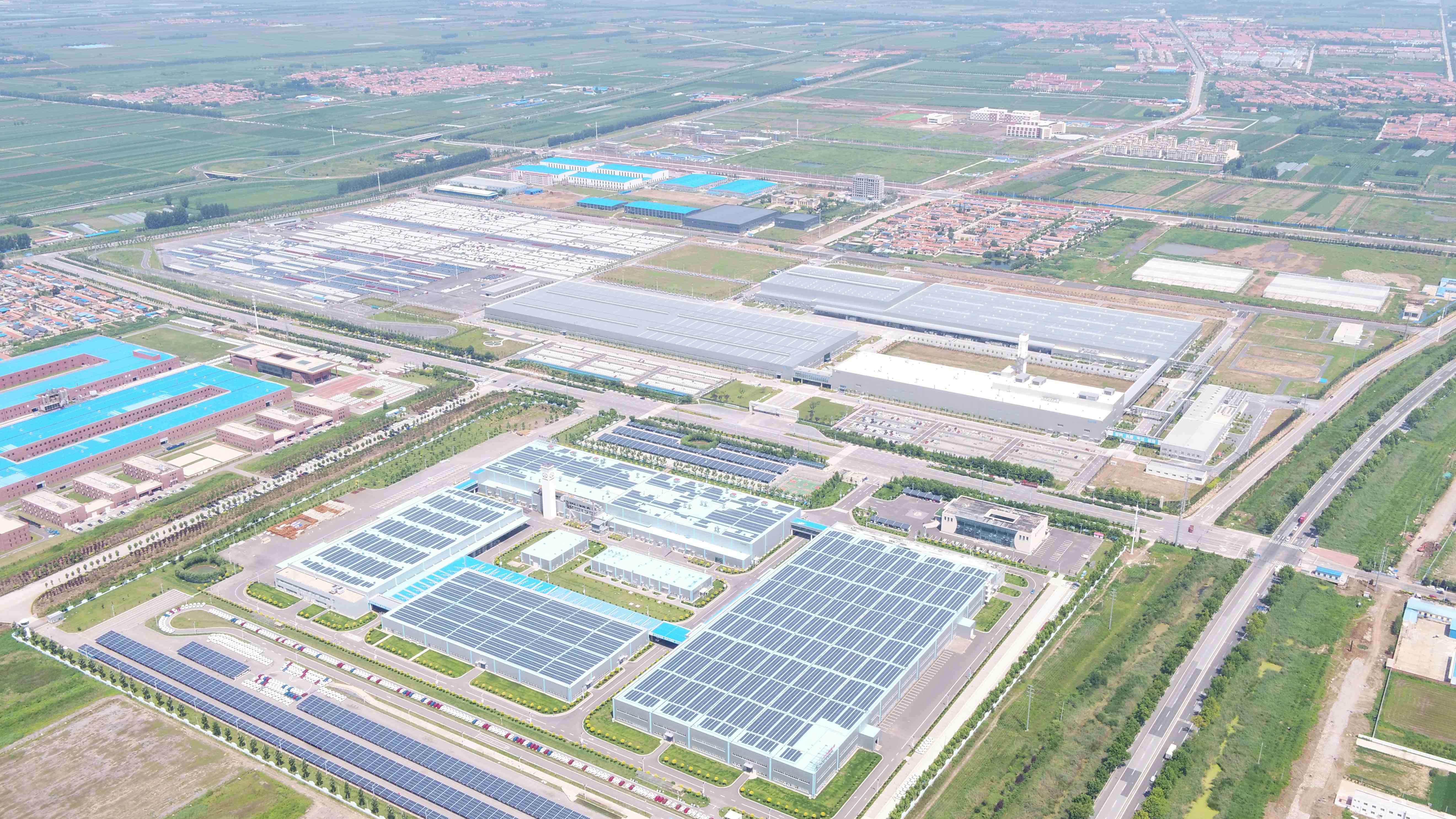 青岛城投集团莱西平度公司北汽新能源汽车莱西生产基地二期项目实景图1_compressed