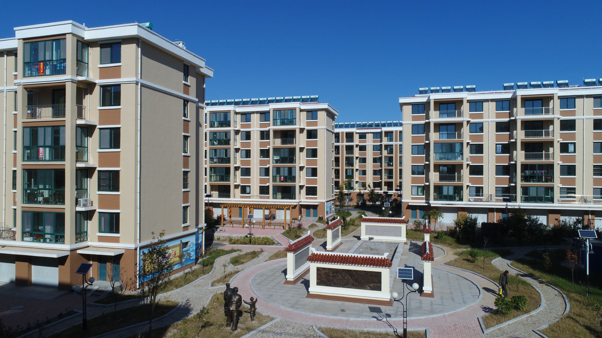 青岛城投集团莱西平度公司河头店镇龙泉湖社区项目实景图02_compressed